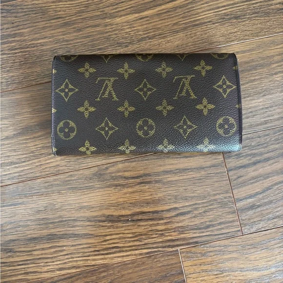 Louis Vuitton Brown Monogram Wallet - Picture 2 of 4